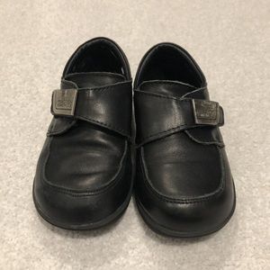 Kenneth Cole Reaction Toddler boy dress shoes size 8